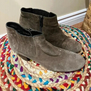Aquatalia taupe suede leather ankle boots